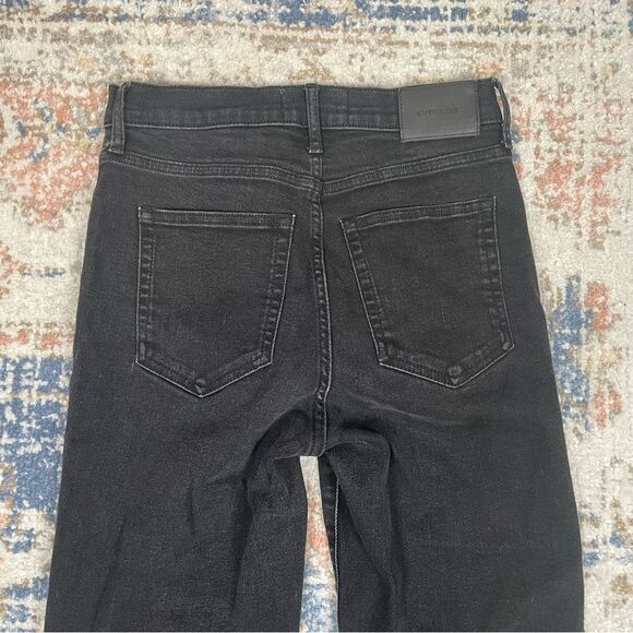 EVERLANE- The High Rise Flare Jean Raw Hem Black Light Wash Size 27 EUC - Picture 7 of 9